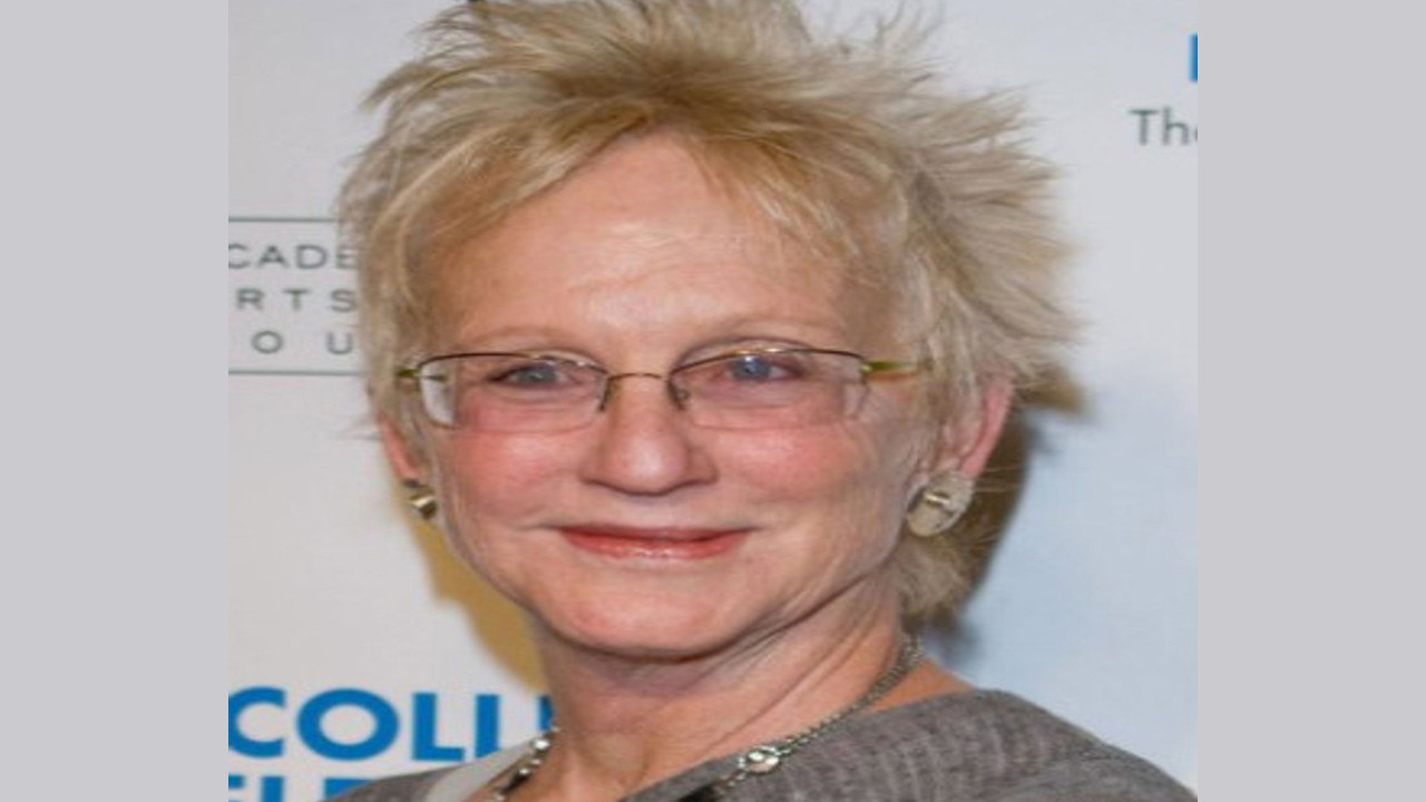 Elodie Keene (Directora)