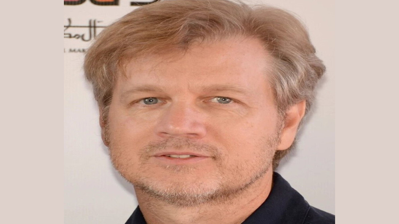 Barry Cook (Director)