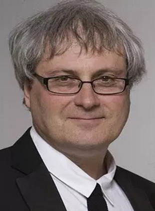 Simon Curtis (Director)