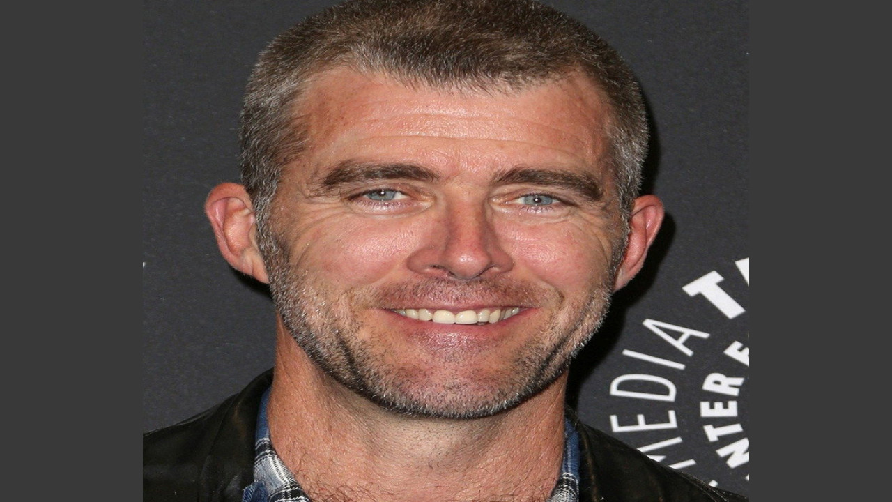 Paul T. Scheuring (Guionista)