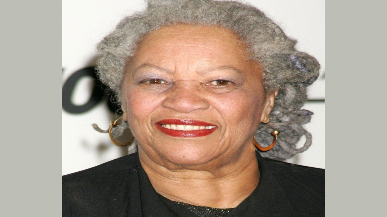 Toni Morrison | Escritora que destaca en Comedia, Drama y Terror