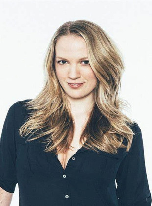 Emily Carmichael (Guionista)
