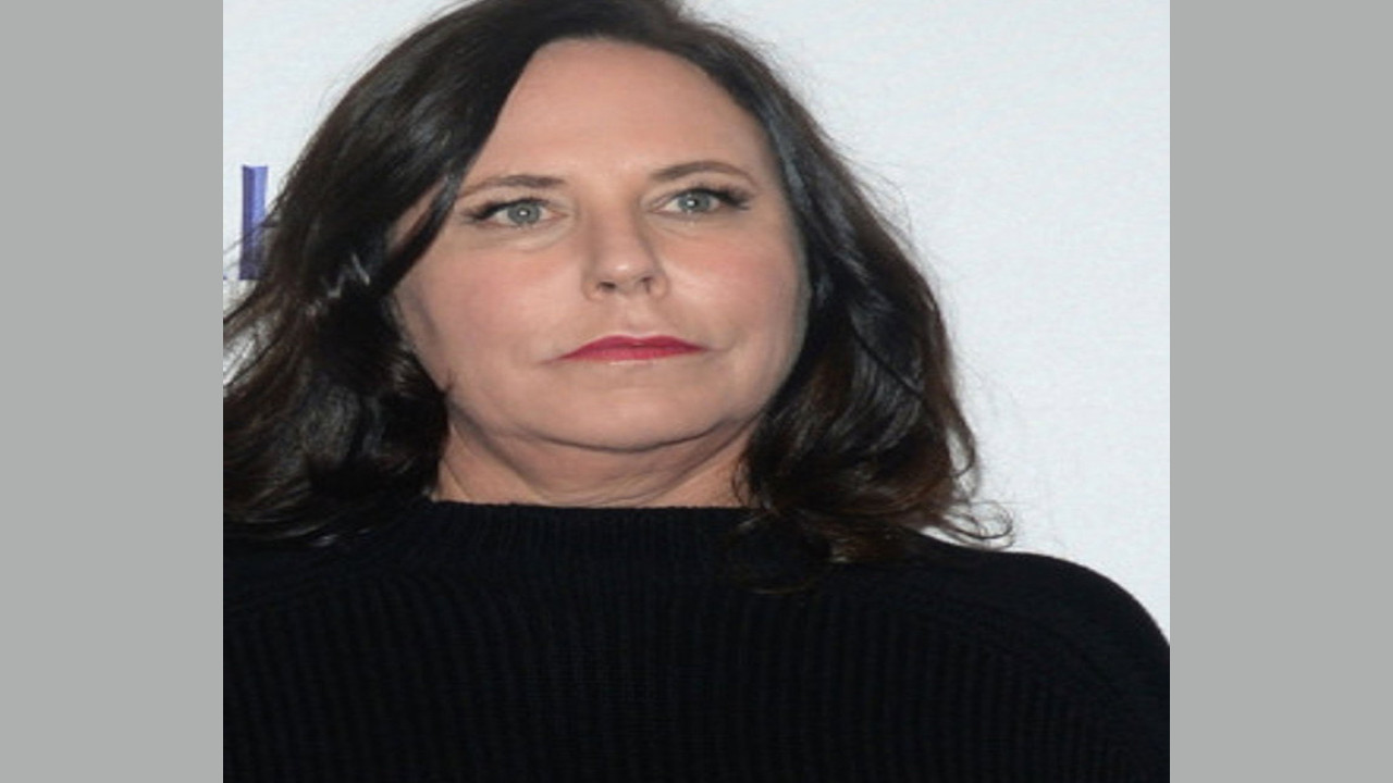 I. Marlene King (Guionista)