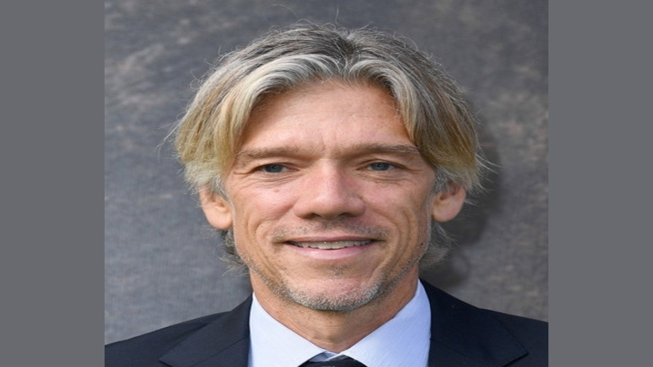 Stephen Gaghan | Escritor conocido por Drama, Comedia y Thriller