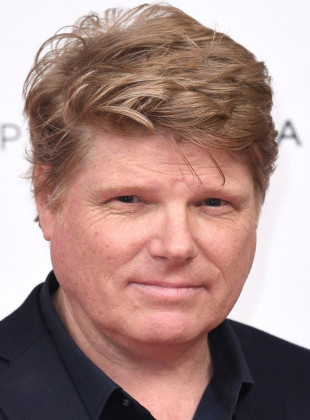 Robert Wade (Guionista)