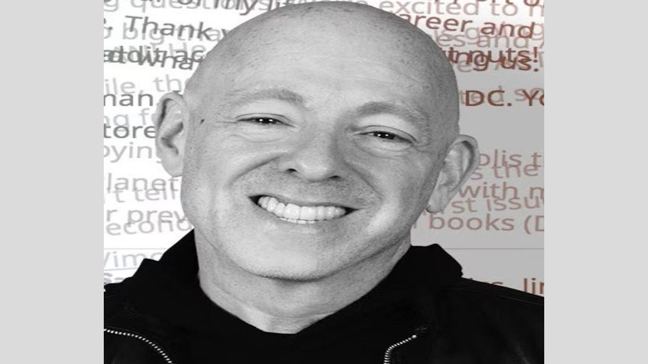 Brian Michael Bendis (Guionista) Brian Michael Bendis (Guionista)