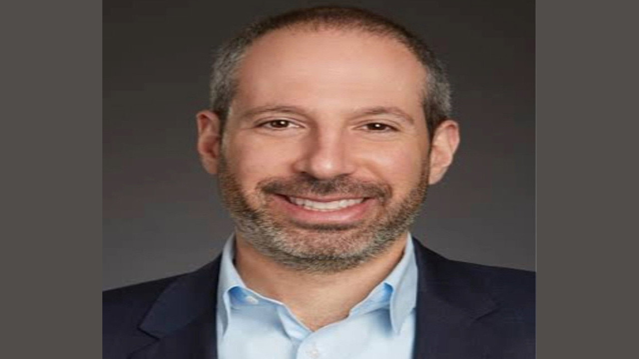 Noah Oppenheim (Guionista)
