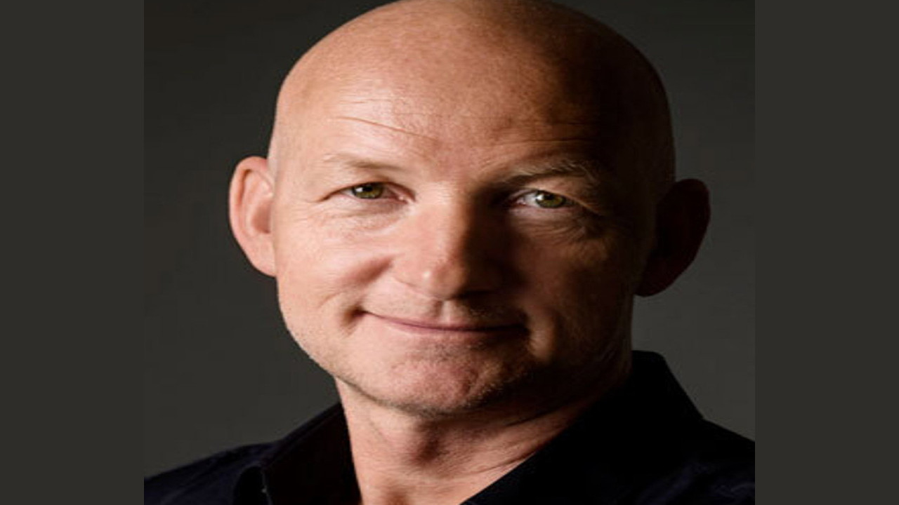 Søren Sveistrup (Guionista)