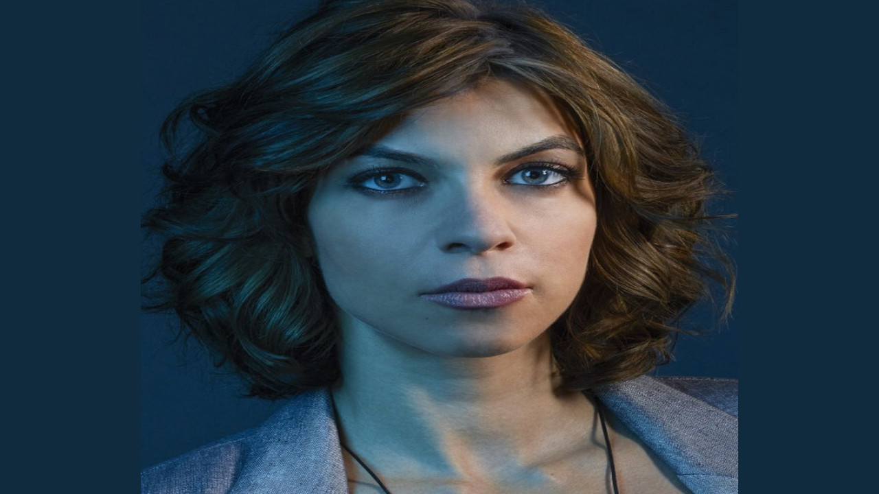 Natalia Tena (Presentadora)