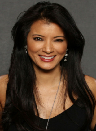Kelly Hu (Presentadora)