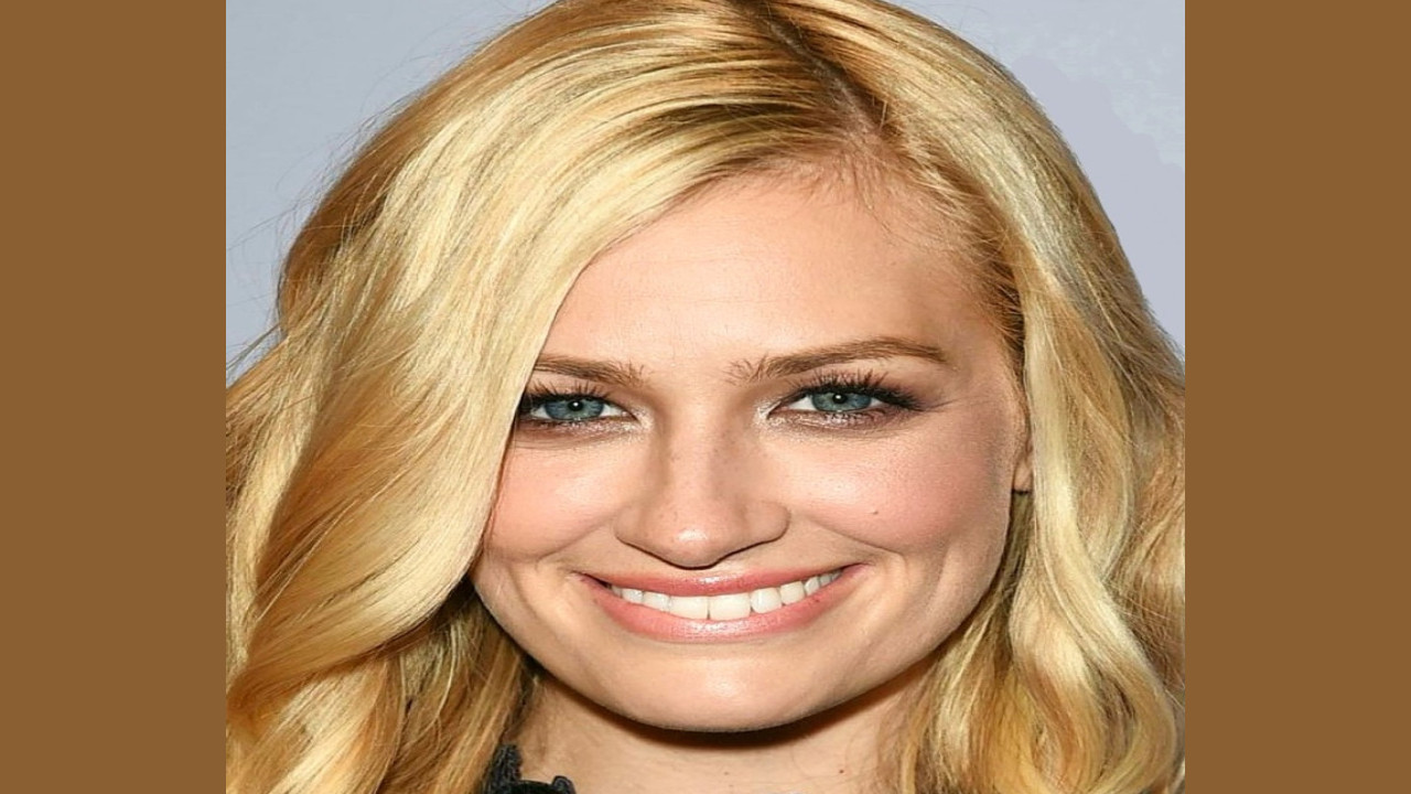 Beth Behrs (Presentadora)