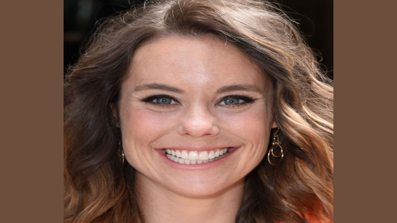 Ashley Williams (Presentadora)