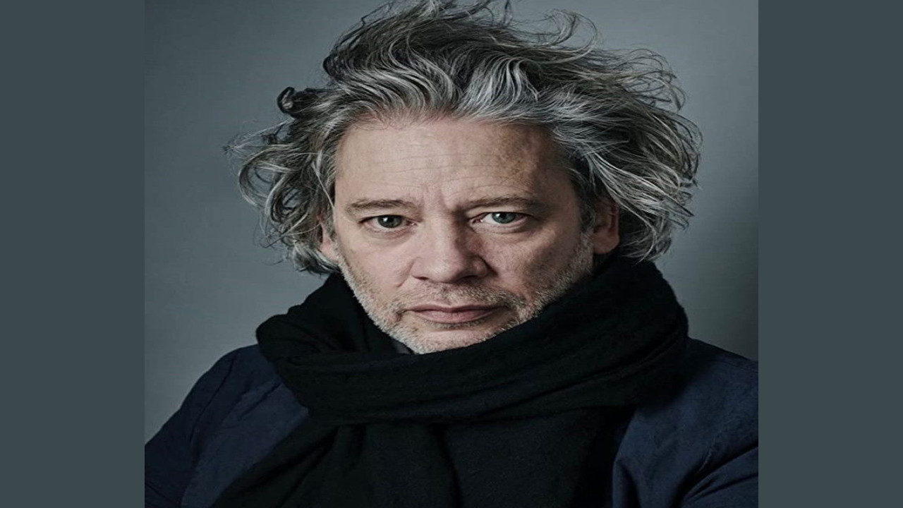 Dexter Fletcher (Presentador)