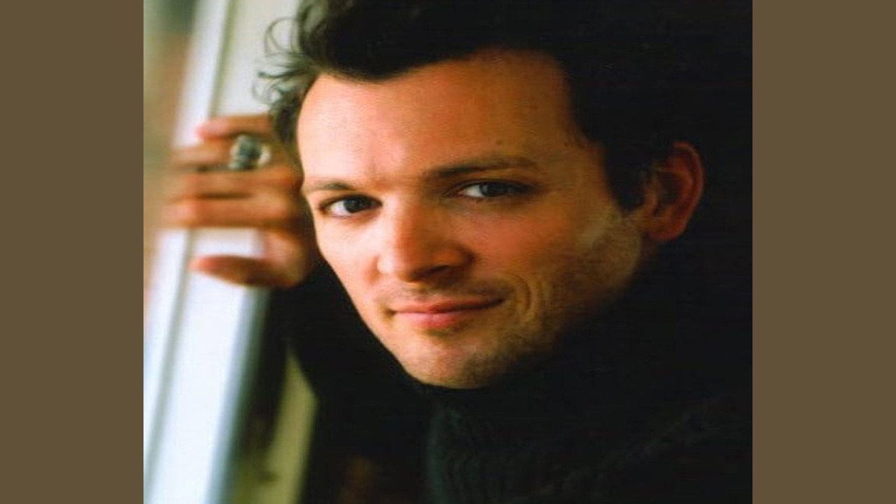 Zane Lamprey (Presentador)