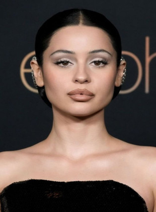 Alexa Demie (Presentadora)