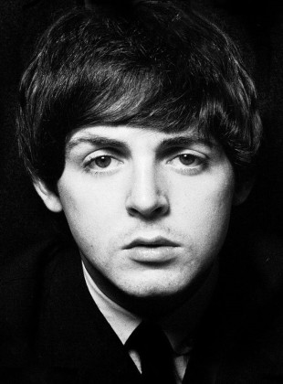 Paul McCartney (Presentador)