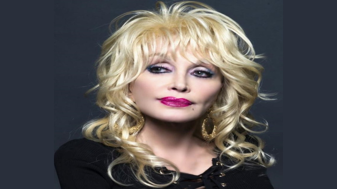 Dolly Parton (Presentadora)