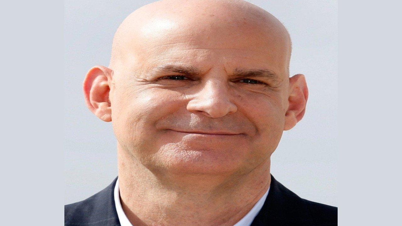 Harlan Coben (Presentador)