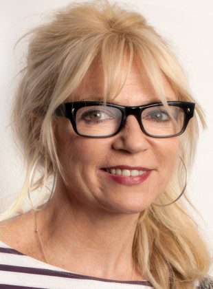 Morwenna Banks (Presentadora)