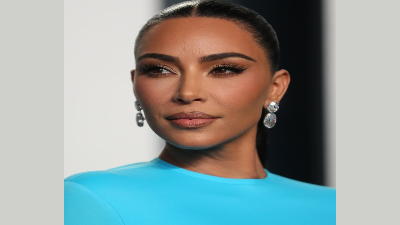 Kim Kardashian (Presentadora)