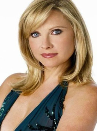 Juli Ashton (Presentadora)