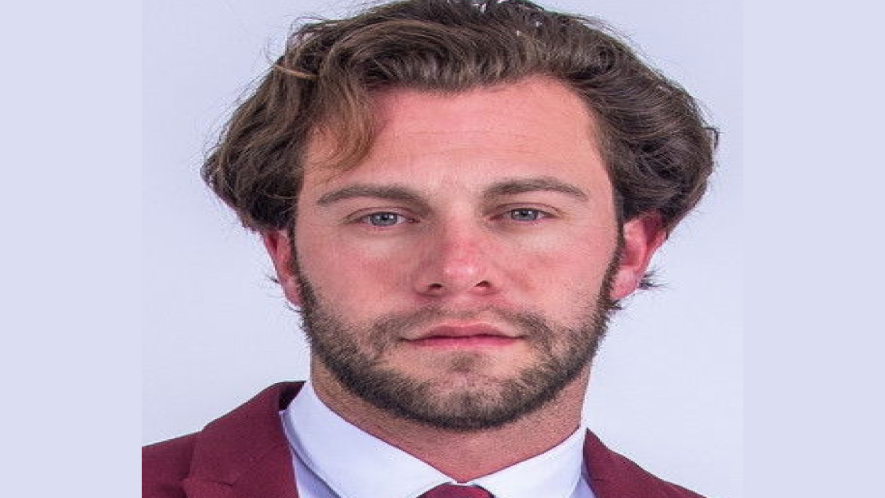 Seth Gamble (Presentador)