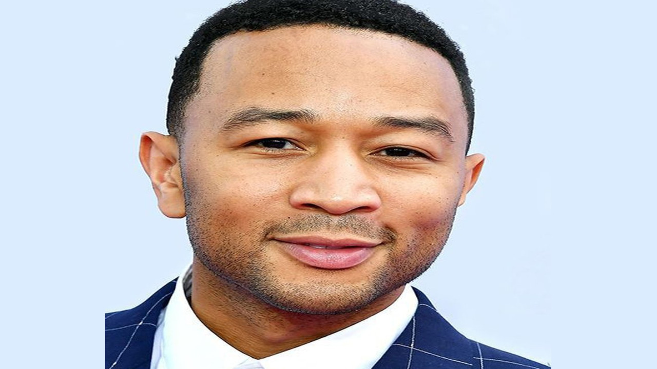 John Legend (Presentador)