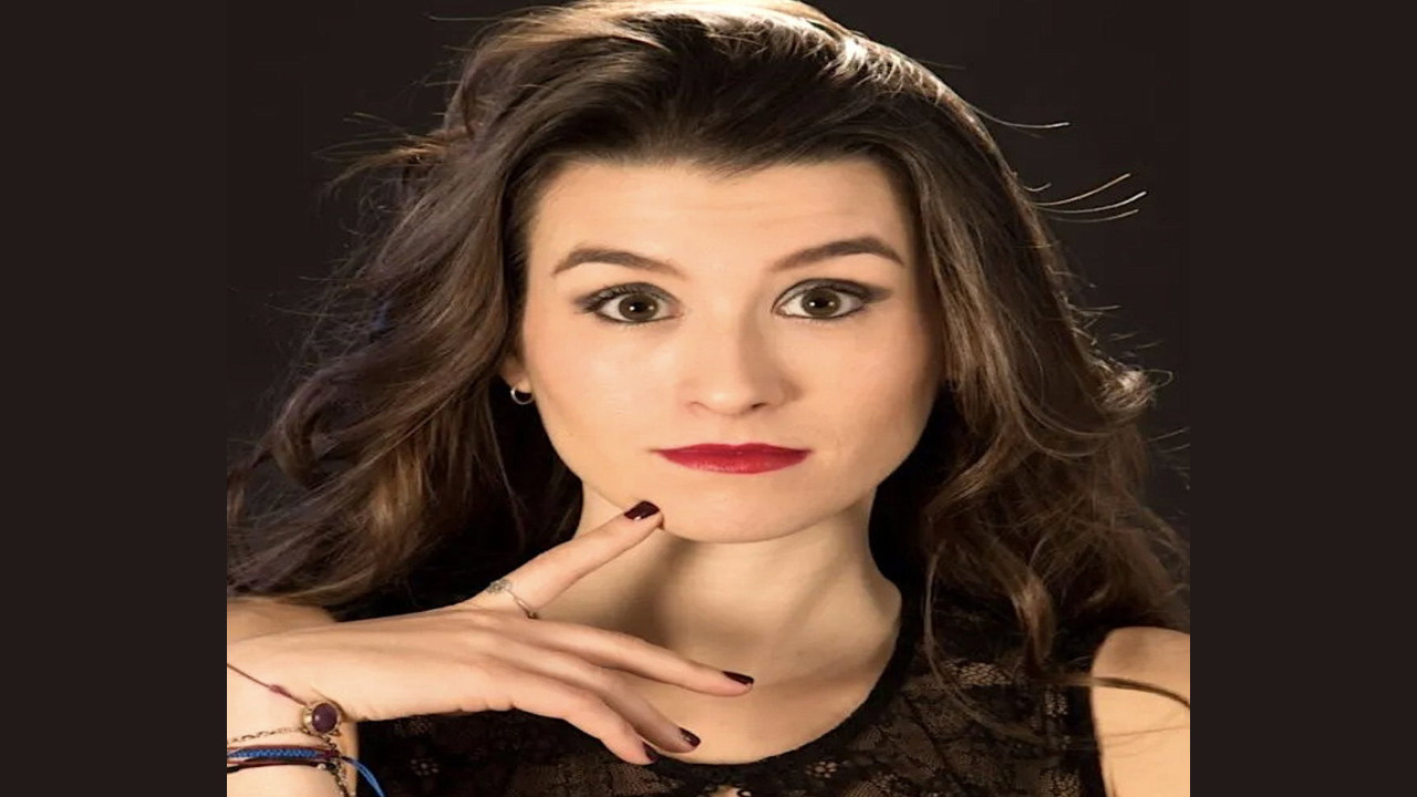 Eva Soriano (Presentadora)