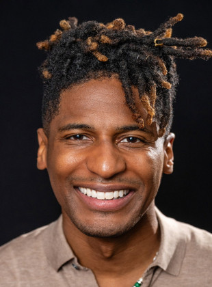 Jon Batiste (Presentador)