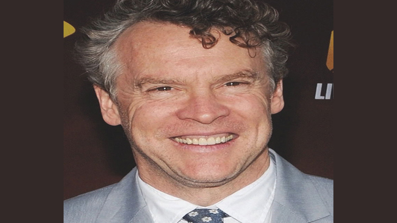 Tate Donovan (Presentador)