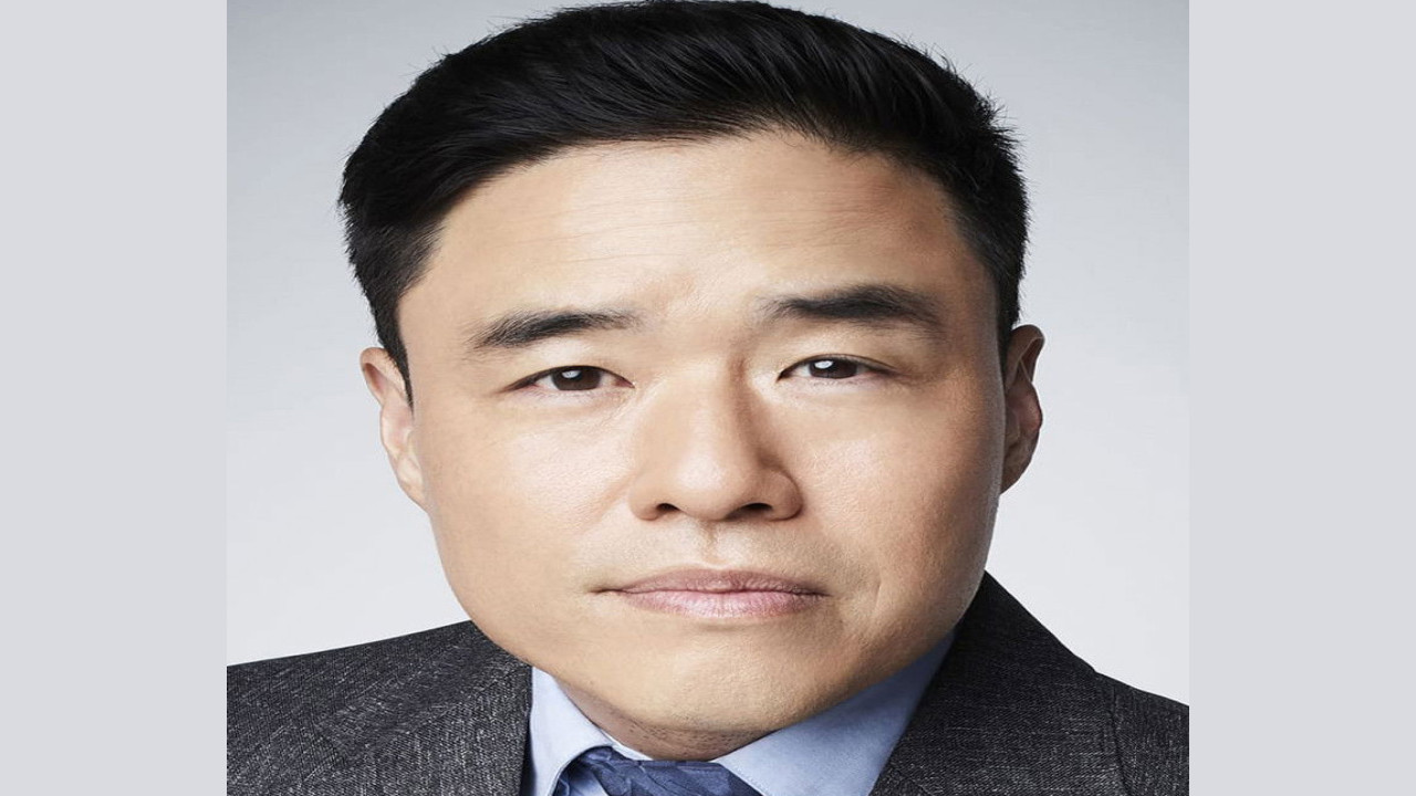 Randall Park (Presentador)
