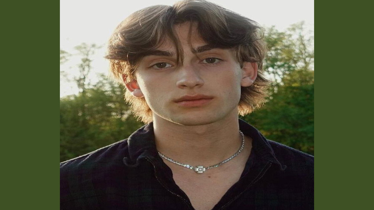 Johnny Orlando (Presentador)