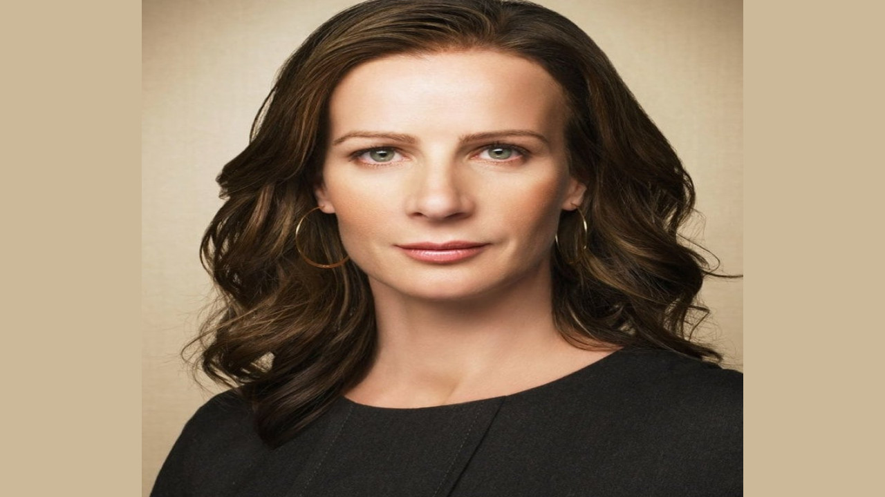 Rachel Griffiths (Presentadora)