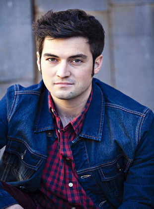 Kyle Cooper (Presentador)
