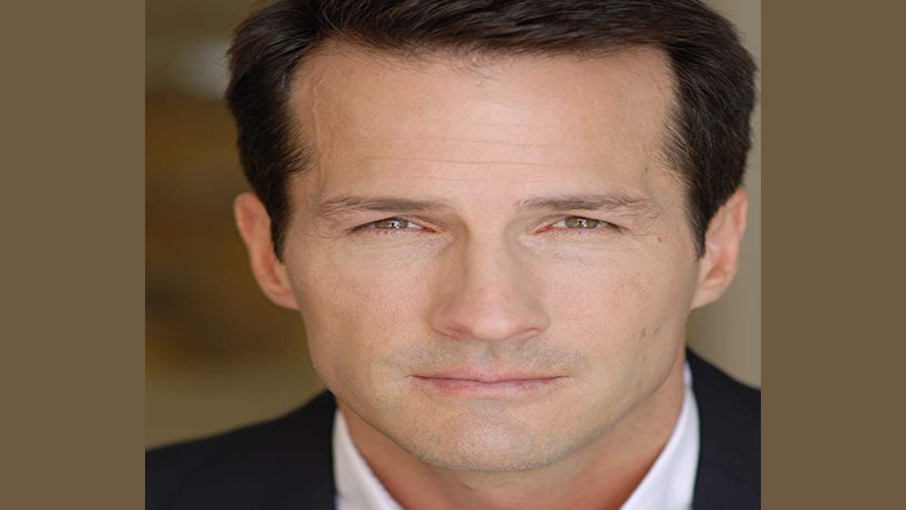 Alan Pietruszewski (Presentador)