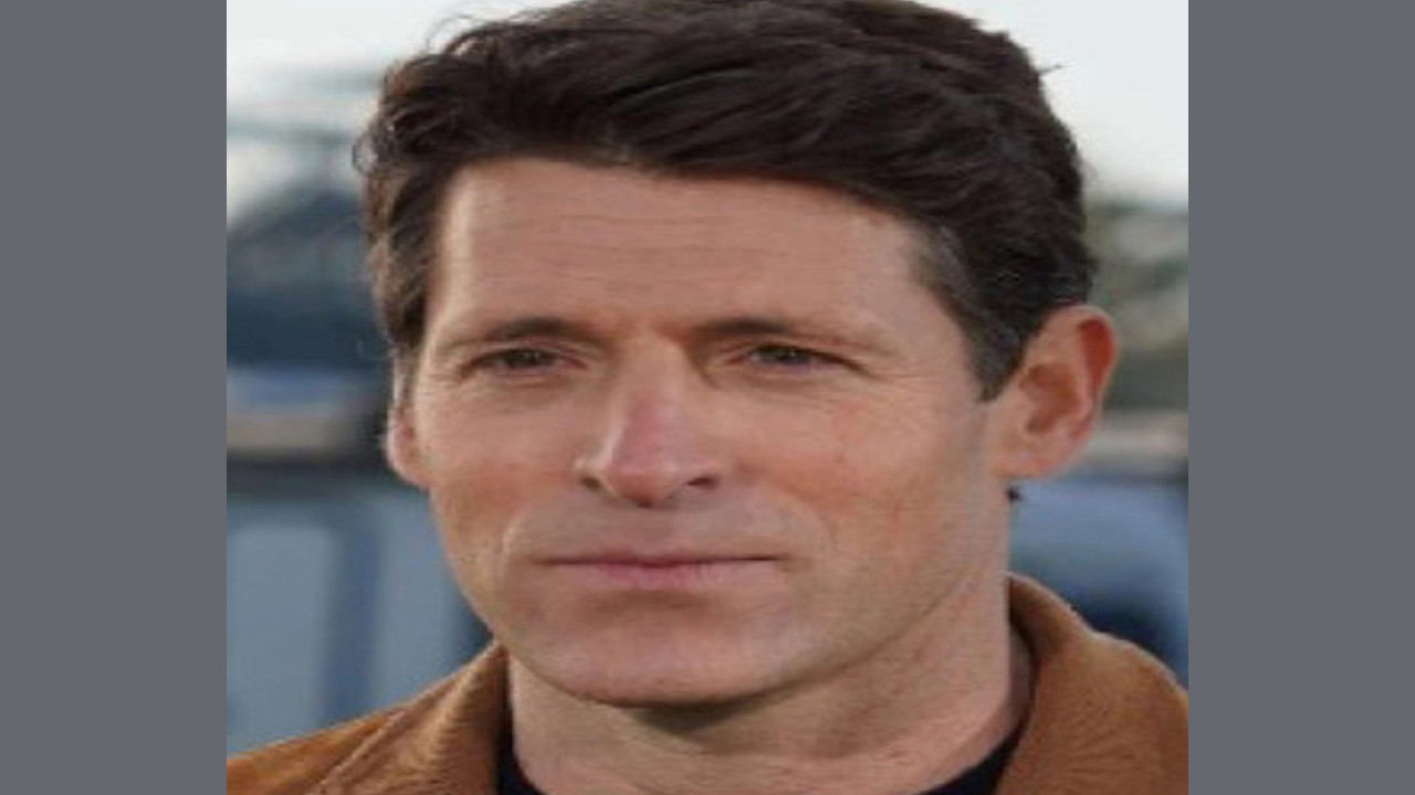 Tony Dokoupil (Presentador)