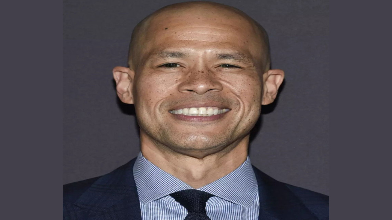 Vladimir Duthiers (Presentador)