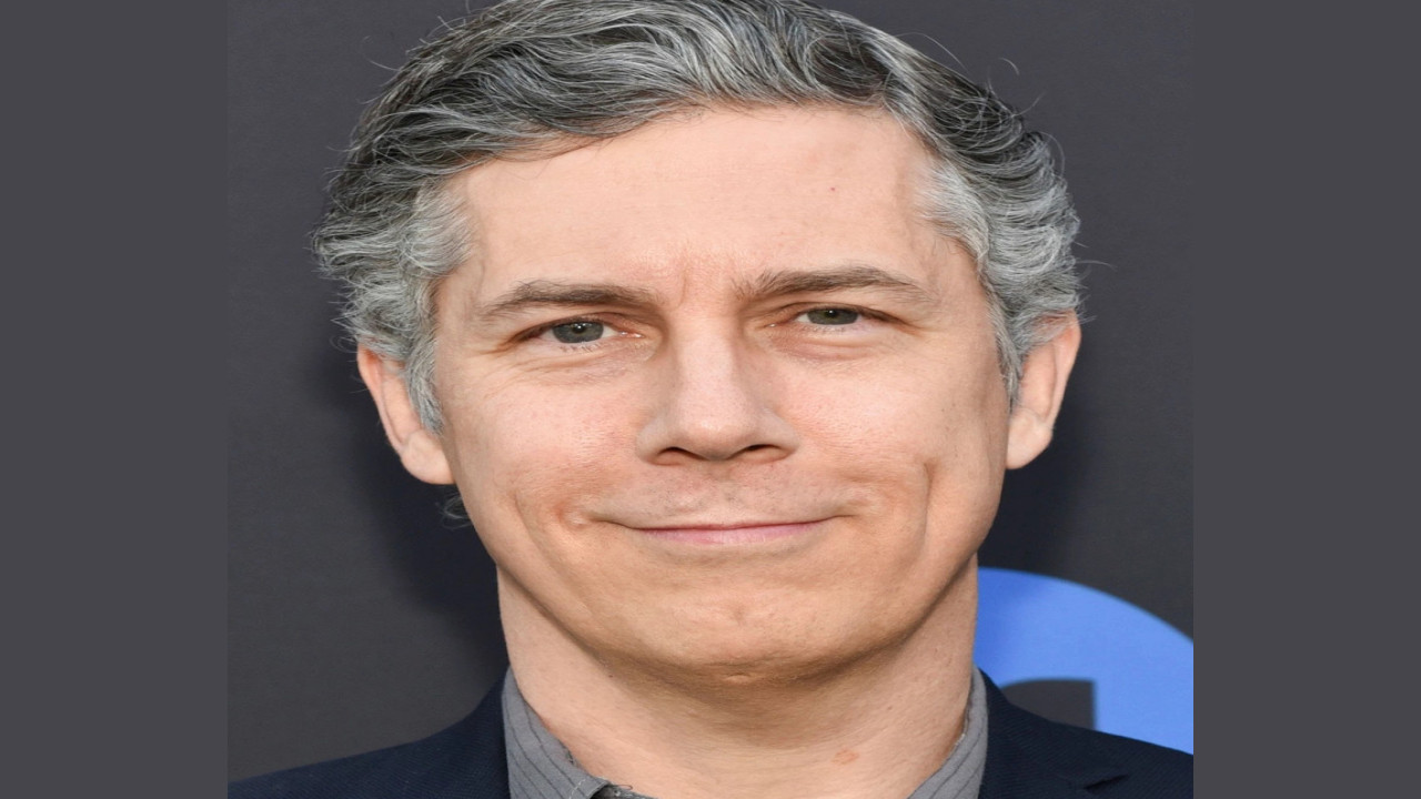 Chris Parnell (Presentador)