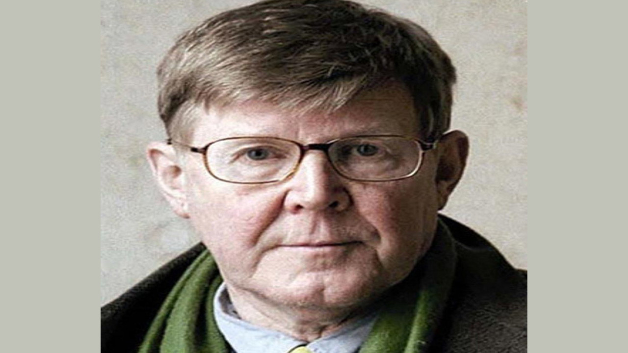 Alan Bennett (Presentador)