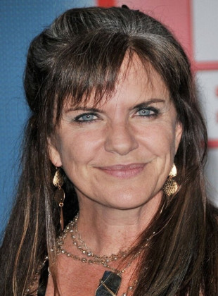 Jennifer Hale (Presentadora)