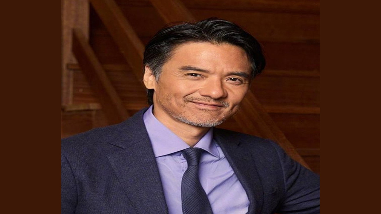 Stephen Fung Tak-Lun (Presentador)