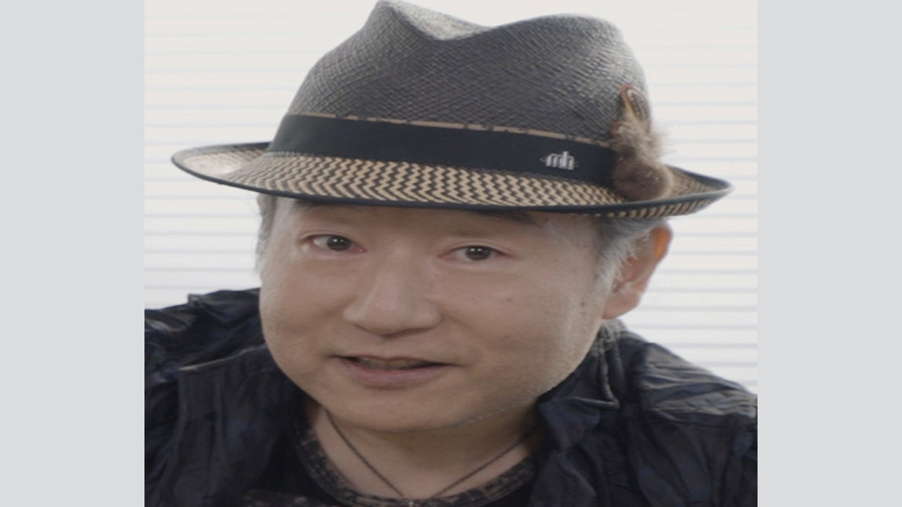 Nobuo Tobita (Presentador)