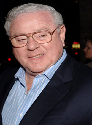 James G. Robinson (Presentador)