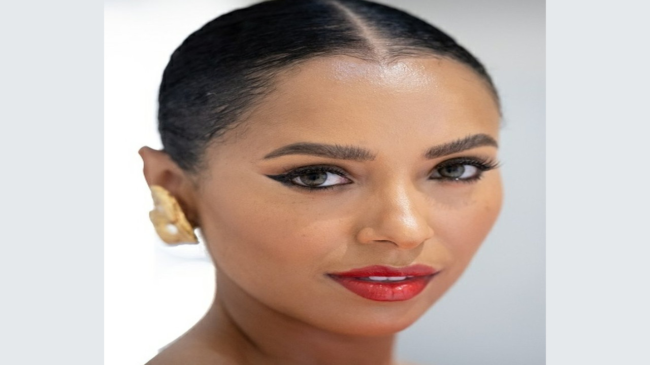 Kat Graham (Presentadora)