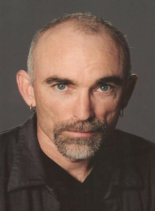 Jackie Earle Haley (Presentador)