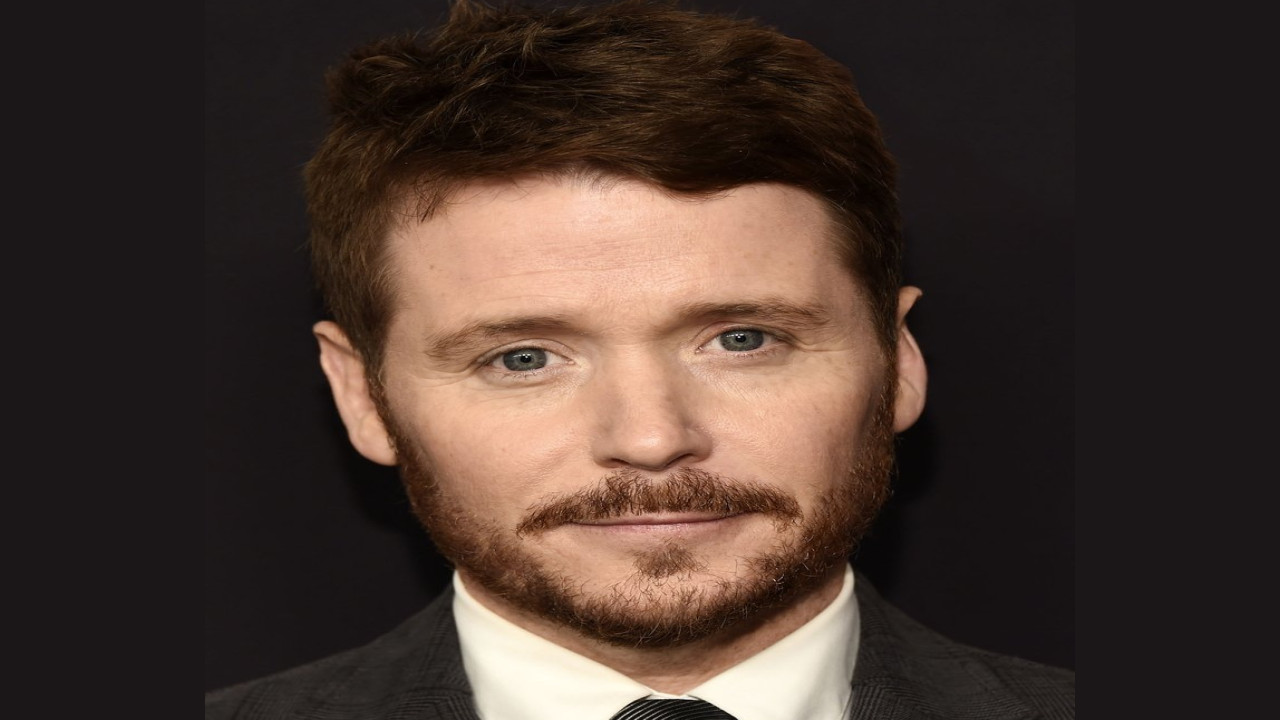 Kevin Connolly (Presentador)