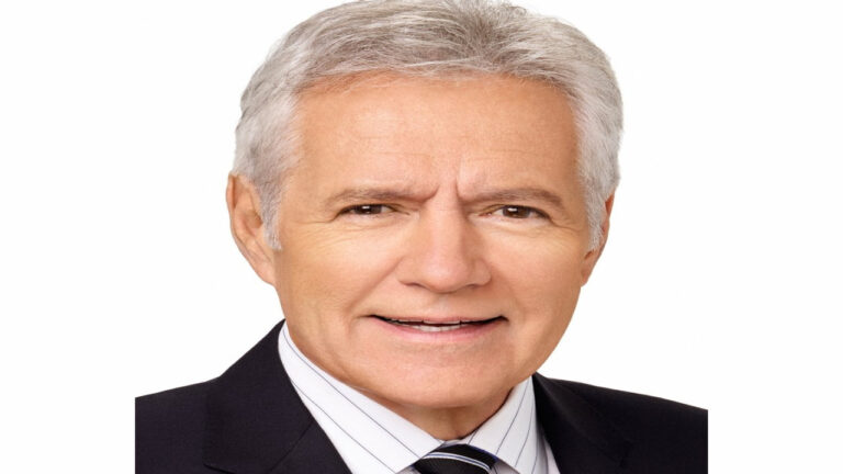 Alex Trebek (Presentador)