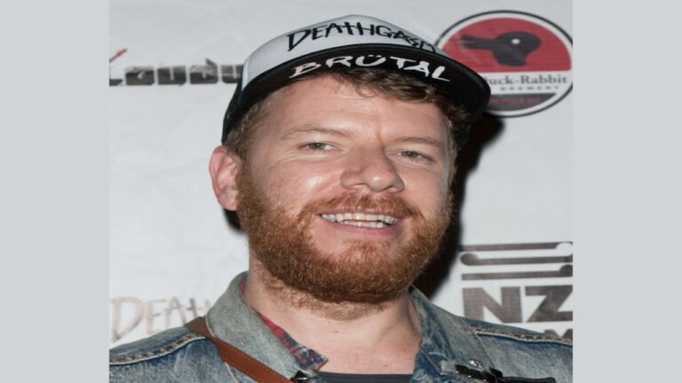 Jason Lei Howden (Técnico)