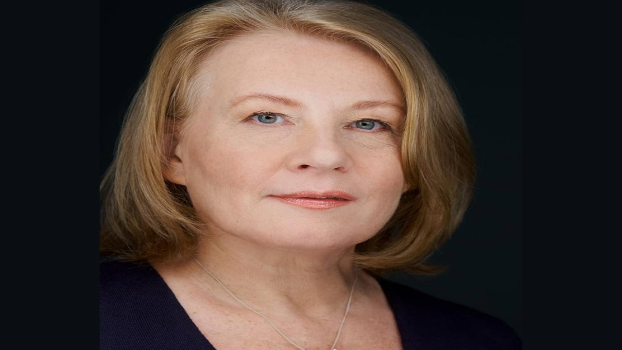 Elizabeth Saunders (Actriz)
