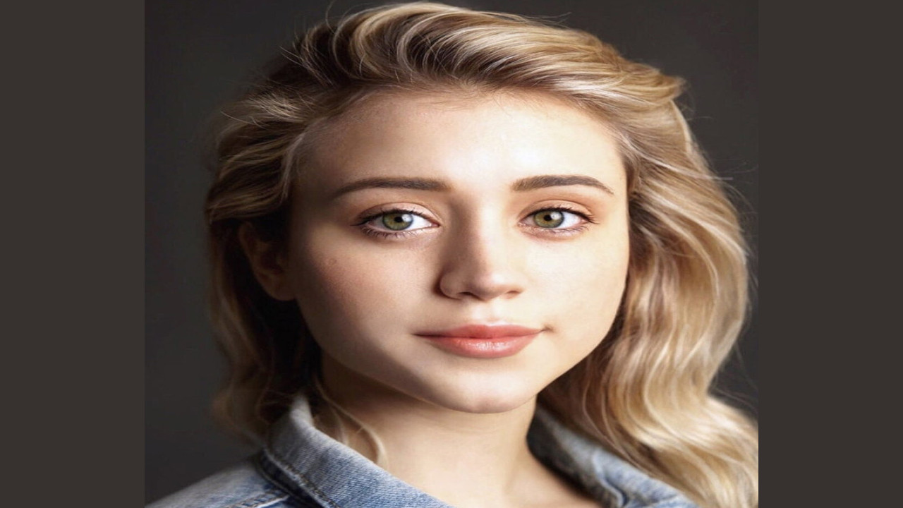 Caylee Cowan (Actriz)